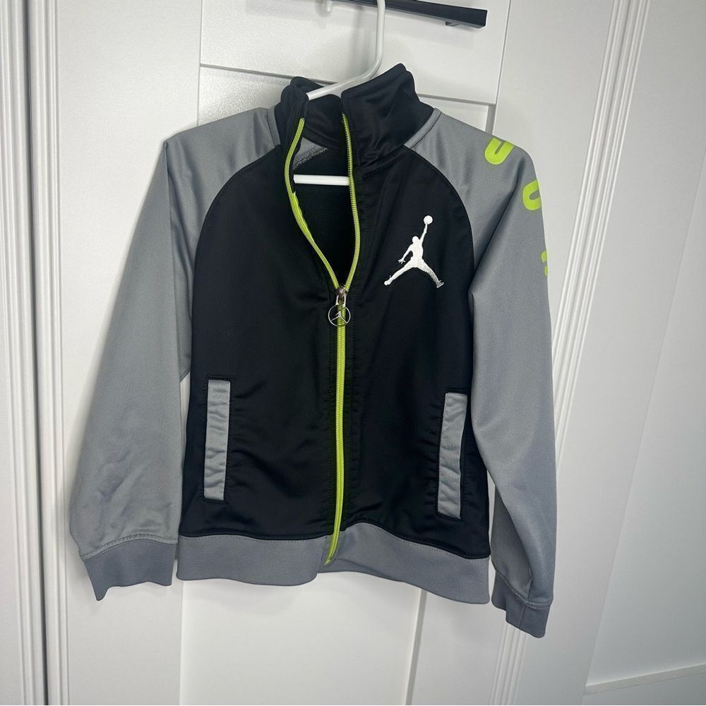 Kids 4-5 Jordan Black and Gray Jacket with Neon Highlights (b1)